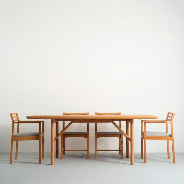 image of OX dining table for 8