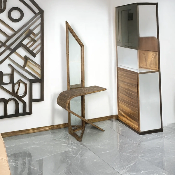 image of Sorena Console and Mirror