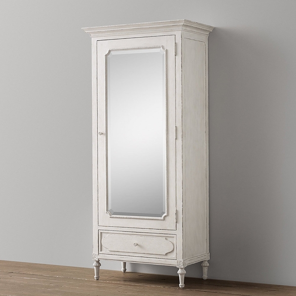 another image of Belina dresser with mirror