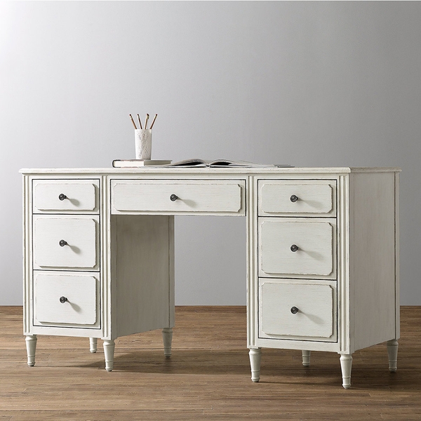 another image of Marcele desk