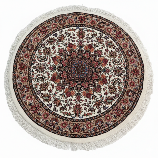 تصویر فرش نقشه خورشیدی زمینه سفید