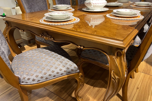 image of Rosalie dining set