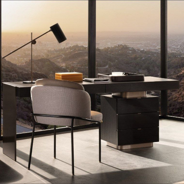 another image of Carson office desk