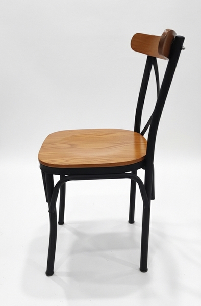 تصویر صندلی لهستانی