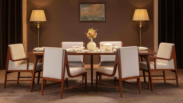 image of Alder host chair
