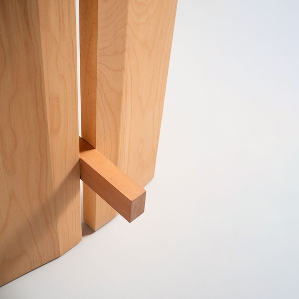 image of Alto bar table