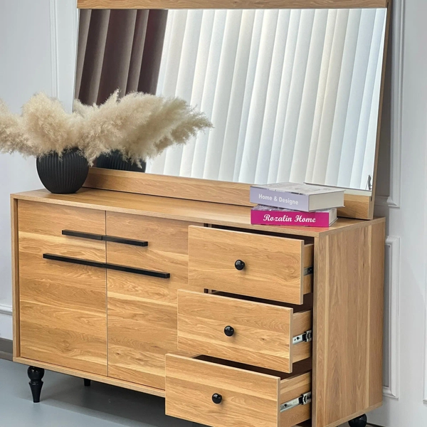 image of Sorena Console and Mirror