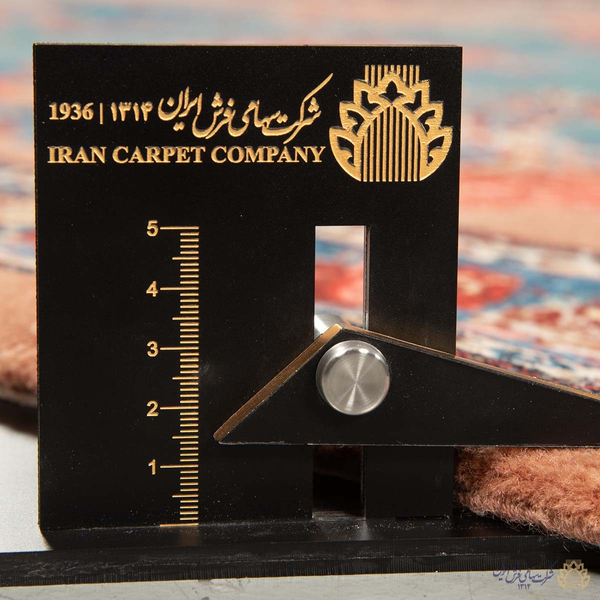 image of Sanandaj Rug code 609240
