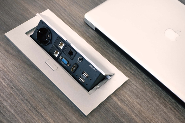 تصویر میز کنفرانس PCO100