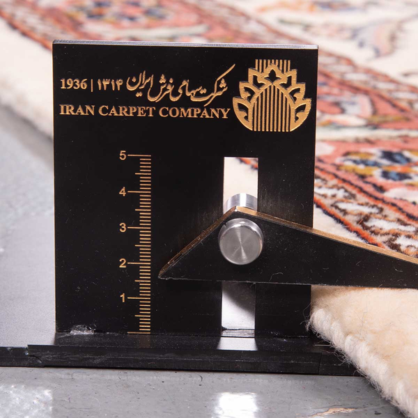 تصویر قالی اراک 35 رج قواره کناره شناسه اثر 4-25197