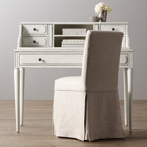 image of Marcele desk
