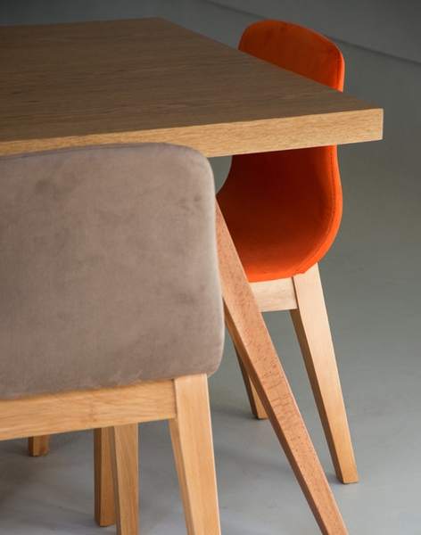 another image of Elena dining table for 4
