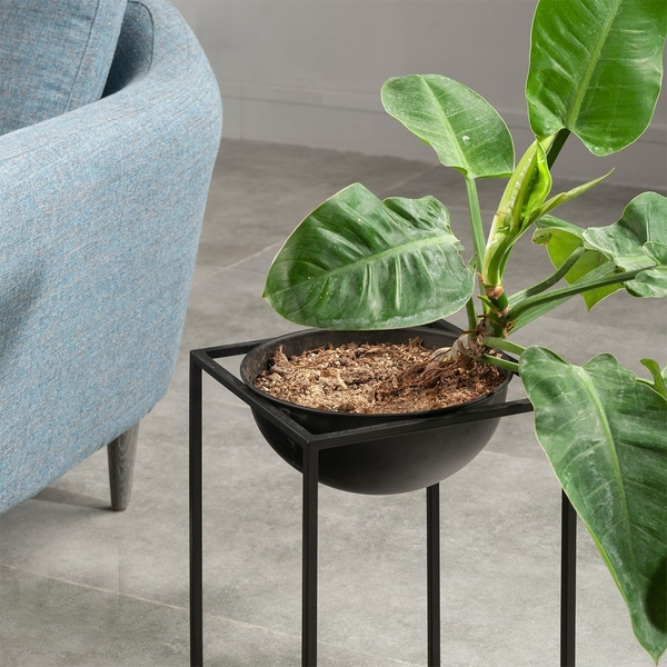 another image of Maro W4028 plant pot