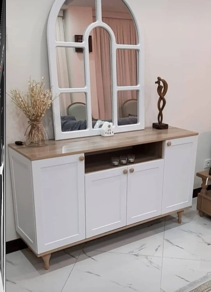 image of Leo Neoclassic Console and Mirror