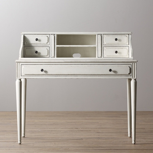 image of Marcele desk