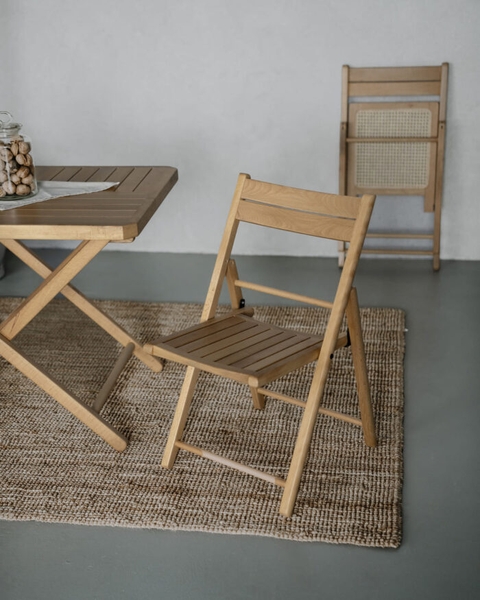 تصویر صندلی چوبی و تاشو Lumin