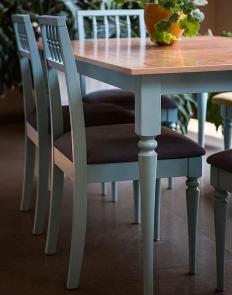 another image of Antique dining table for 6