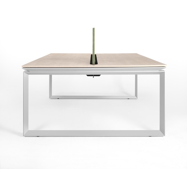 تصویر میز کار گروهی TW500