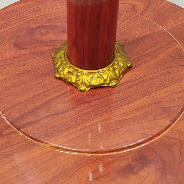 تصویر جالباسی ایستاده Z4