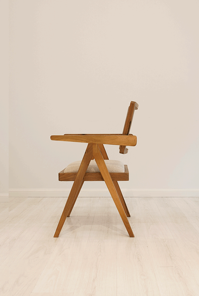 image of Victor chair with armrest