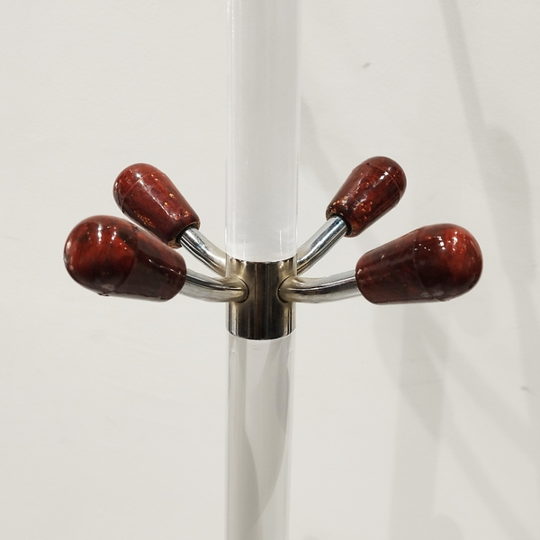 تصویر جالباسی ایستاده S2