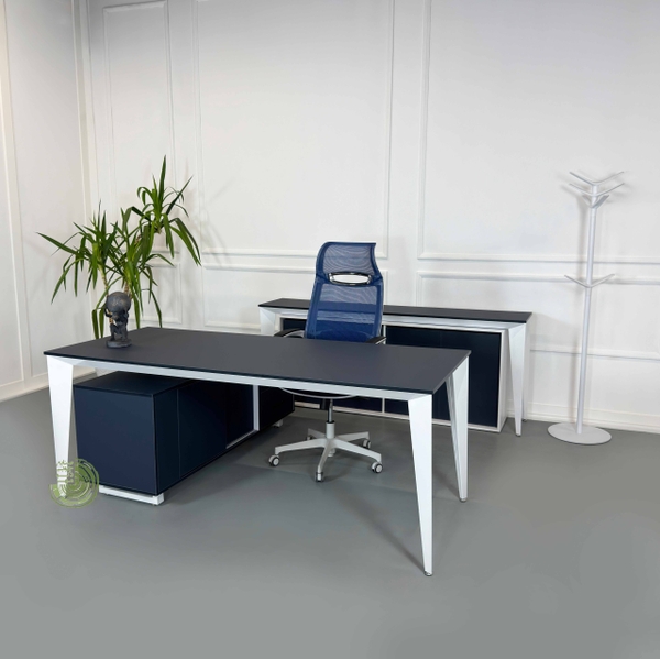 image of M510 Executive Desk