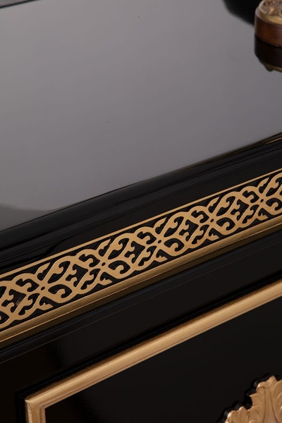 image of Selin Executive Desk