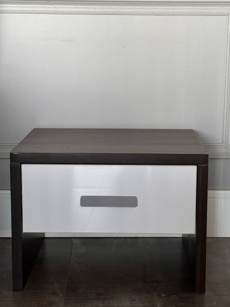 image of T13 bed side drawer